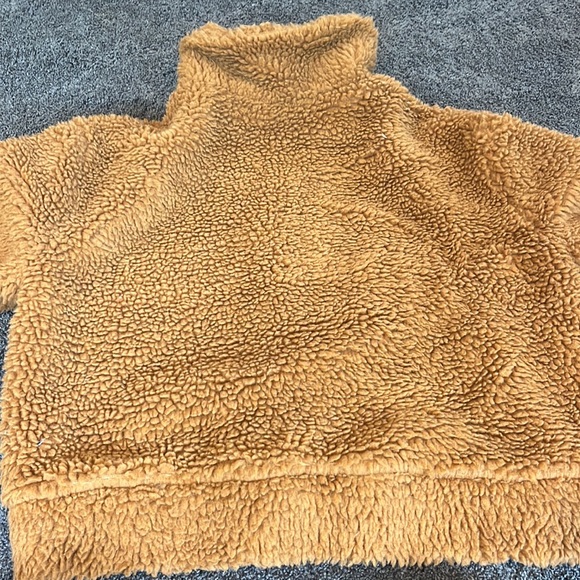 Sherpa Zip Up - Picture 3 of 3